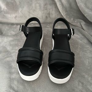Authentic UGG Women’s Zane Ankle Strap.